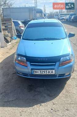 Седан Chevrolet Aveo 2004 в Николаеве