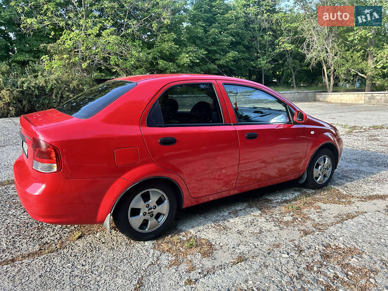 Седан Chevrolet Aveo 2006 в Миколаєві