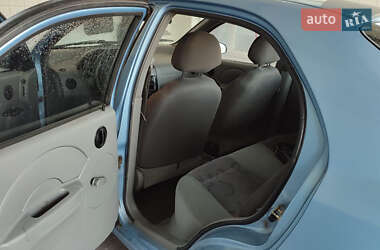 Седан Chevrolet Aveo 2004 в 