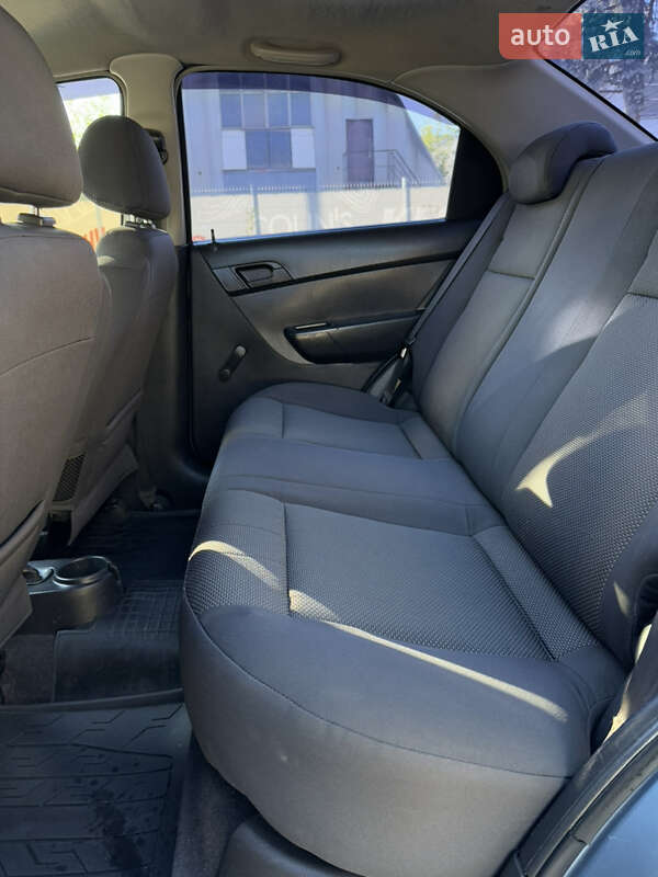 Седан Chevrolet Aveo 2007 в Ивано-Франковске