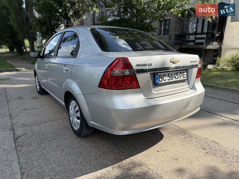 Седан Chevrolet Aveo 2008 в Новом Буге