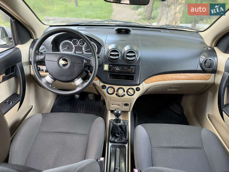 Седан Chevrolet Aveo 2008 в Новом Буге