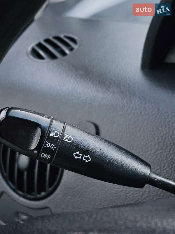 Хэтчбек Chevrolet Aveo 2006 в Харькове