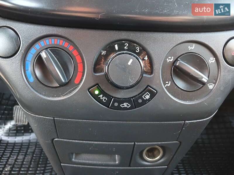 Седан Chevrolet Aveo 2007 в Миколаєві