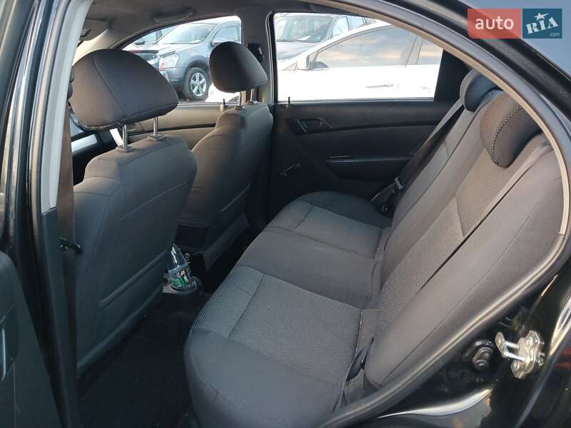 Седан Chevrolet Aveo 2007 в Миколаєві