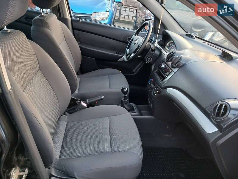 Седан Chevrolet Aveo 2007 в Миколаєві