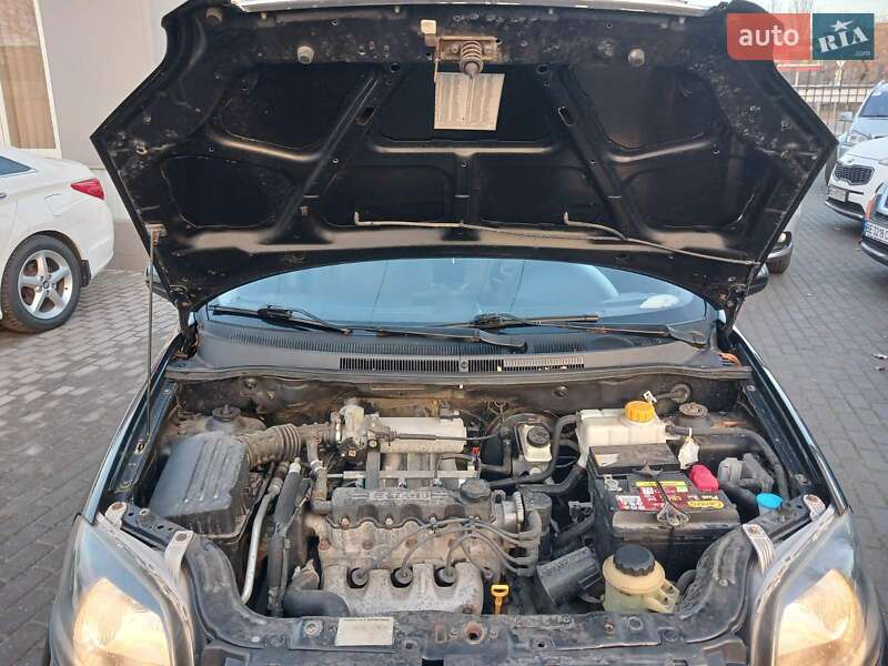 Седан Chevrolet Aveo 2007 в Миколаєві