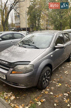 Хэтчбек Chevrolet Aveo 2007 в 