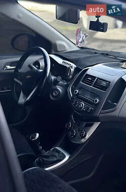 Седан Chevrolet Aveo 2012 в 