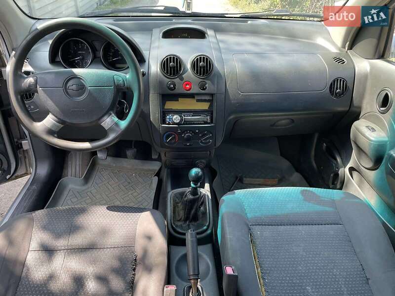 Хетчбек Chevrolet Aveo 2006 в Дніпрі