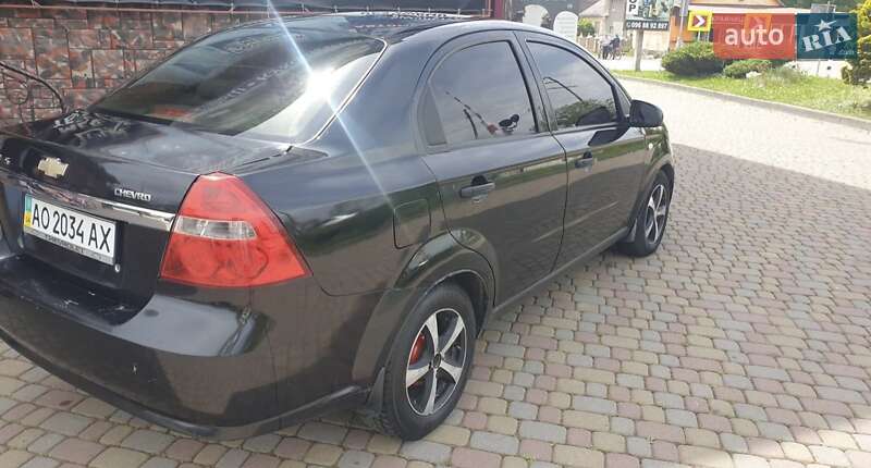 Седан Chevrolet Aveo 2007 в Хусте