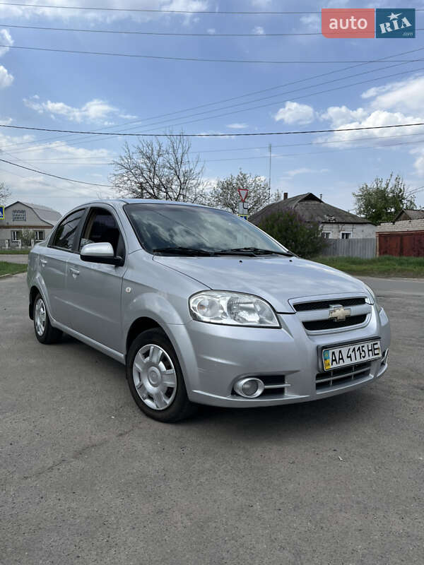 Седан Chevrolet Aveo 2008 в 