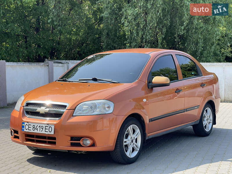 Седан Chevrolet Aveo 2006 в Черновцах