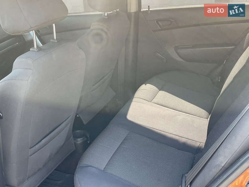 Седан Chevrolet Aveo 2006 в Черновцах