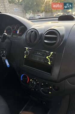 Седан Chevrolet Aveo 2006 в 