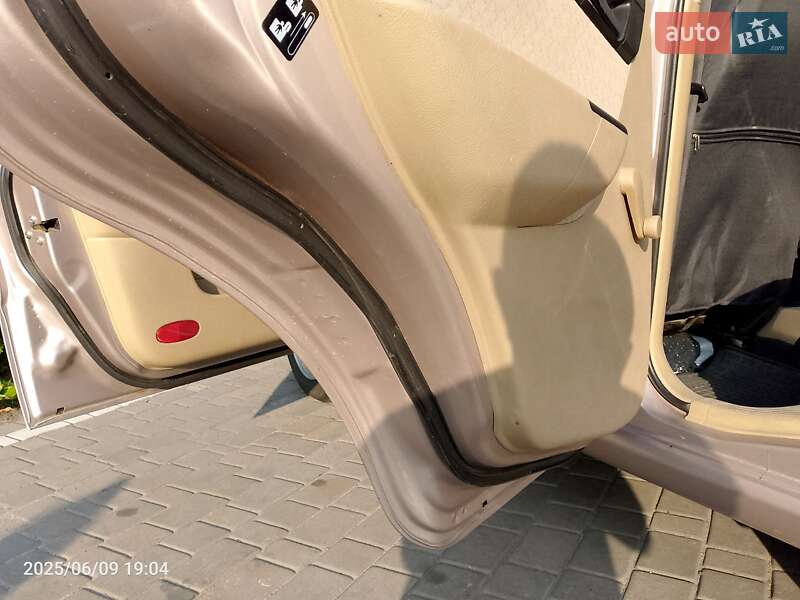 Седан Chevrolet Aveo 2008 в Олевську