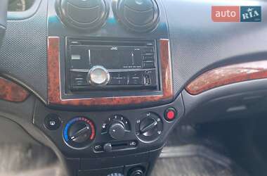 Седан Chevrolet Aveo 2006 в 