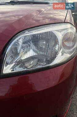 Седан Chevrolet Aveo 2011 в 