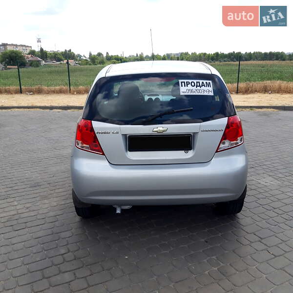 Хетчбек Chevrolet Aveo 2008 в Новомосковську