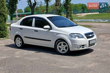 Седан Chevrolet Aveo 2009 в Черновцах