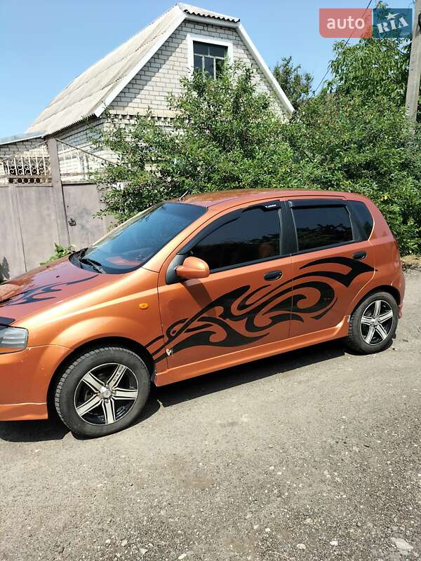 Хэтчбек Chevrolet Aveo 2006 в Николаеве фото 2 Хэтчбек Chevrolet Aveo 2006 в Николаеве