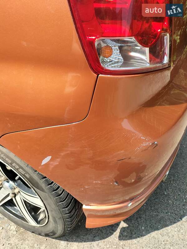 Хэтчбек Chevrolet Aveo 2006 в Николаеве фото 7 Хэтчбек Chevrolet Aveo 2006 в Николаеве