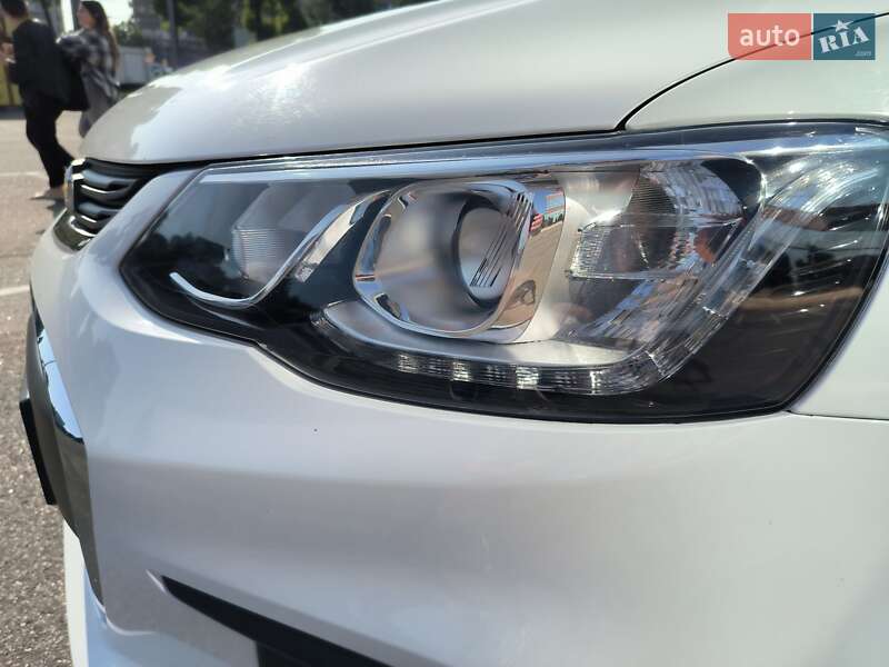 Седан Chevrolet Aveo 2018 в Киеве