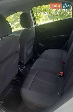 Седан Chevrolet Aveo 2013 в 