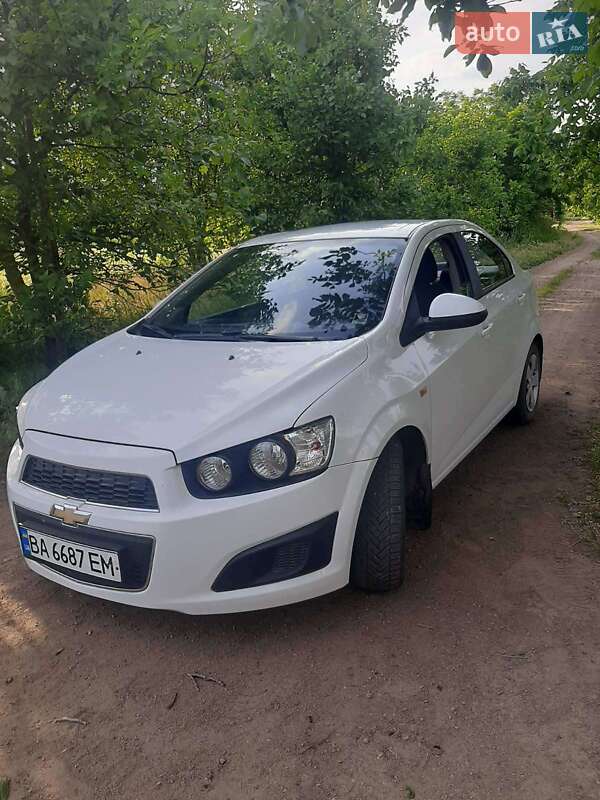 Седан Chevrolet Aveo 2013 в 
