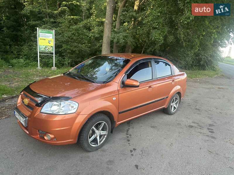 Седан Chevrolet Aveo 2008 в Катеринополе
