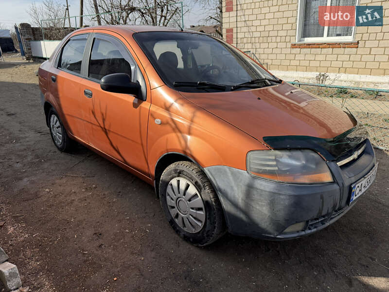 Седан Chevrolet Aveo 2005 в Ладыжине
