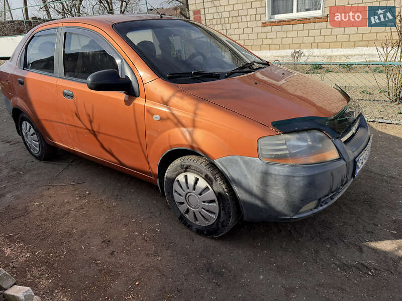 Седан Chevrolet Aveo 2005 в Ладыжине