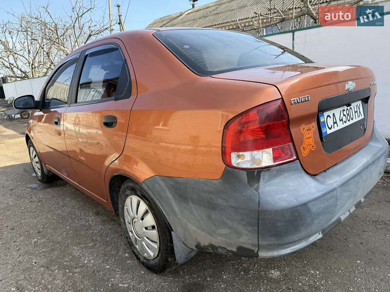 Седан Chevrolet Aveo 2005 в Ладыжине