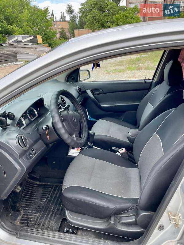 Седан Chevrolet Aveo 2008 в Кривому Розі