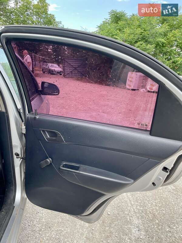 Седан Chevrolet Aveo 2008 в Кривому Розі