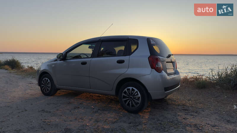 Хэтчбек Chevrolet Aveo 2008 в Николаеве