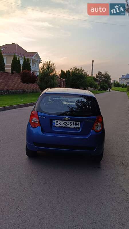Хэтчбек Chevrolet Aveo 2008 в Ровно