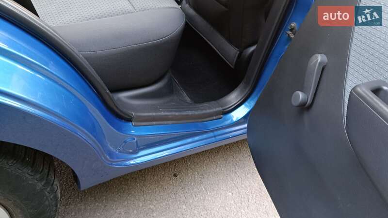 Хэтчбек Chevrolet Aveo 2008 в Ровно