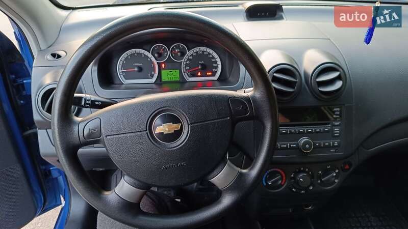 Хэтчбек Chevrolet Aveo 2008 в Ровно