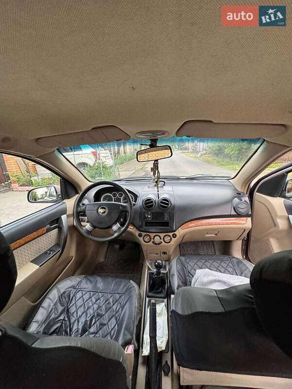 Седан Chevrolet Aveo 2007 в Измаиле