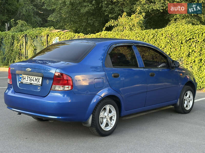 Седан Chevrolet Aveo 2004 в Одессе