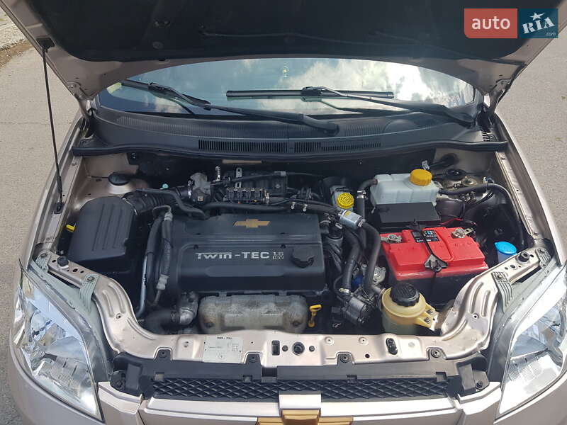 Седан Chevrolet Aveo 2008 в Одессе