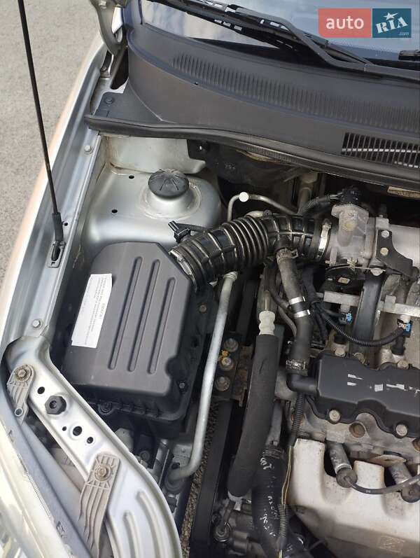 Седан Chevrolet Aveo 2008 в Дніпрі