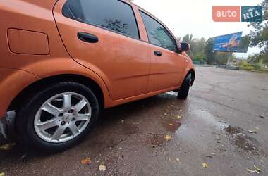 Седан Chevrolet Aveo 2006 в Чернігові