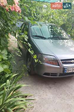 Хэтчбек Chevrolet Aveo 2008 в 