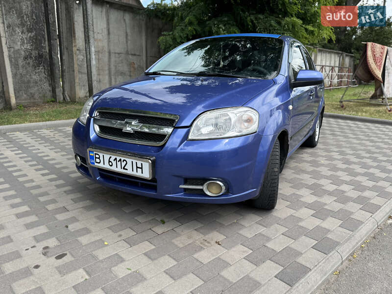 Седан Chevrolet Aveo 2008 в Лубнах