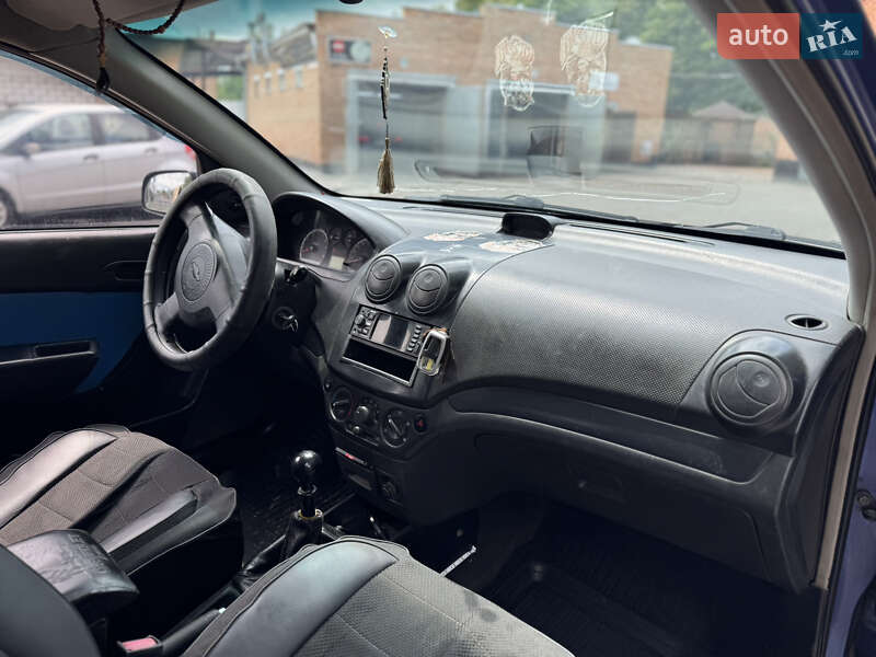 Седан Chevrolet Aveo 2008 в Лубнах