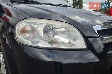 Седан Chevrolet Aveo 2011 в 