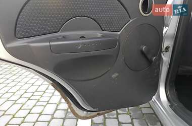 Хэтчбек Chevrolet Aveo 2008 в 