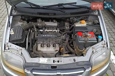 Хэтчбек Chevrolet Aveo 2008 в 